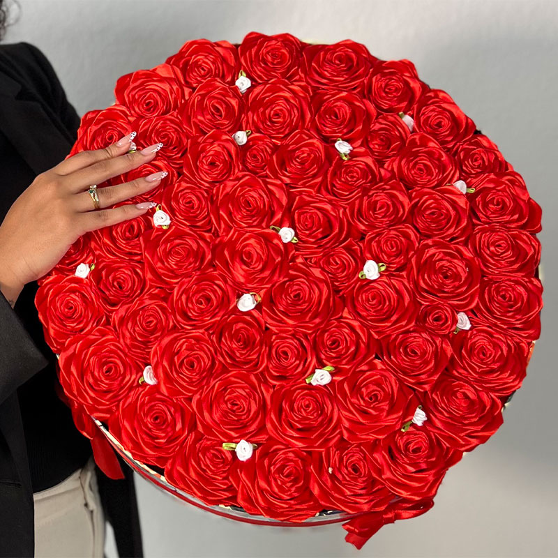 Rosas en caja grande